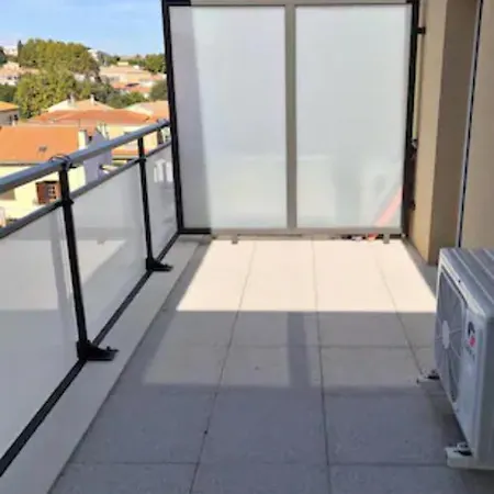 Magnifique Neuf Au Centre D'istres *